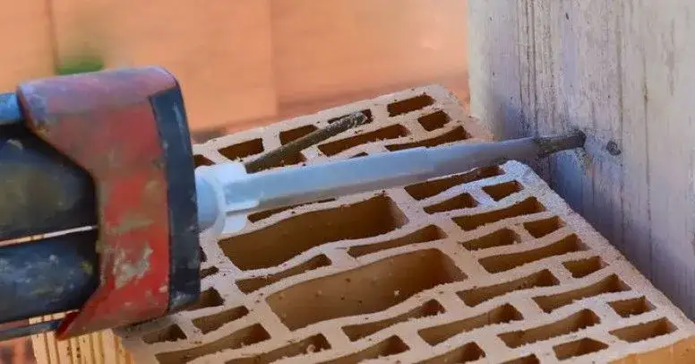 Najlepsze kotwy chemiczne w Castorama - porównanie i zastosowanie