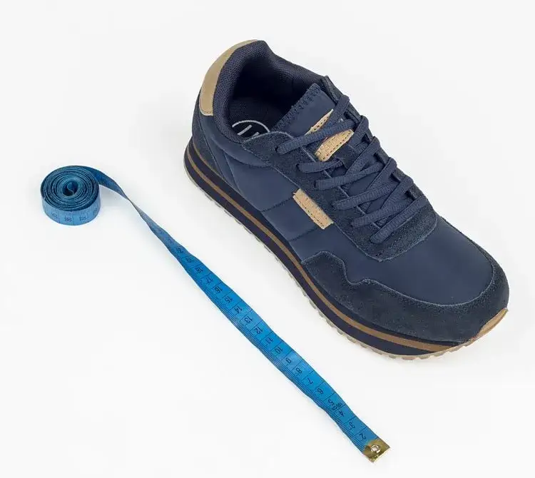 11.5 UK jaki to rozmiar buta? Sprawdź, aby uniknąć błędów w zakupach