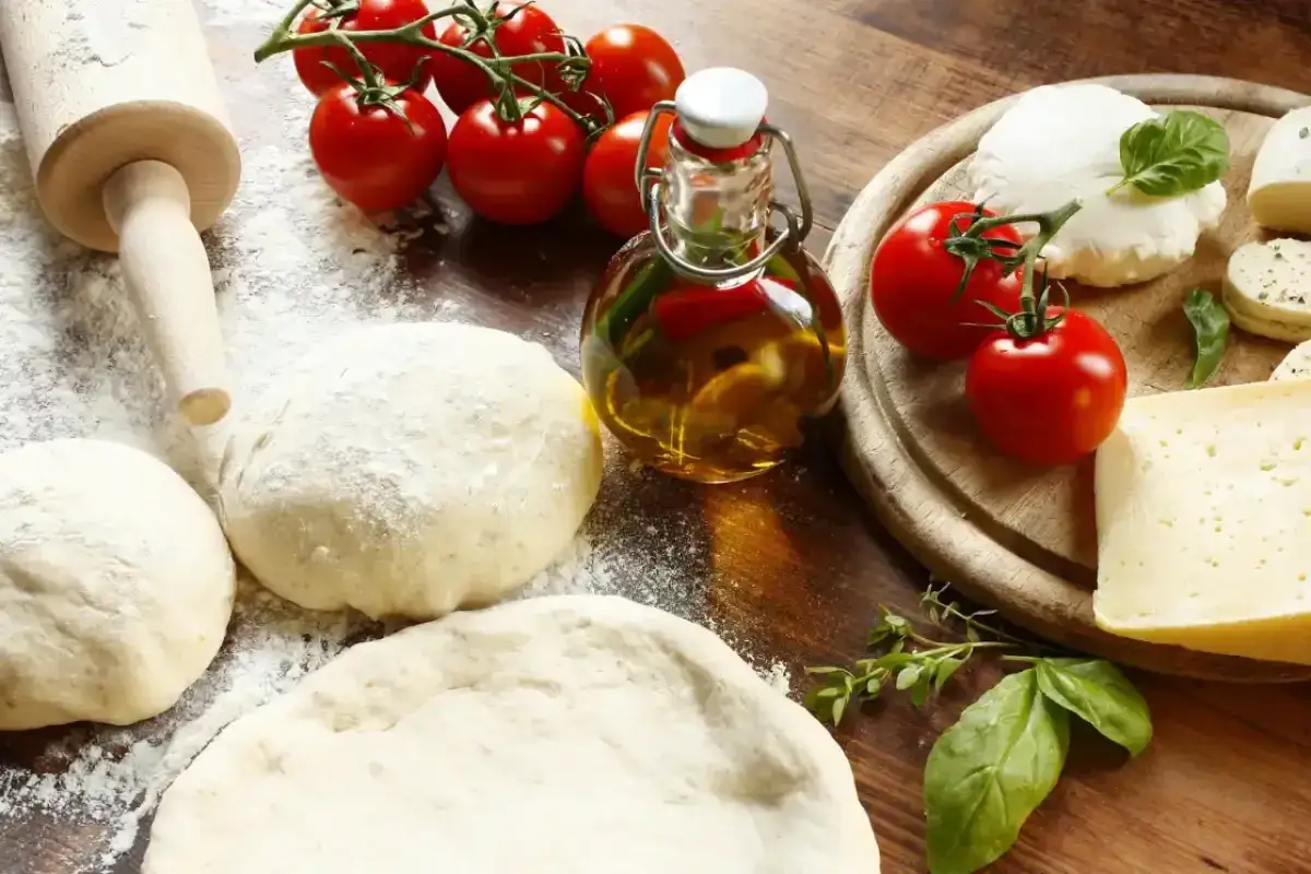 Pâte à pizza moelleuse rapide : le secret d'une réussite express
