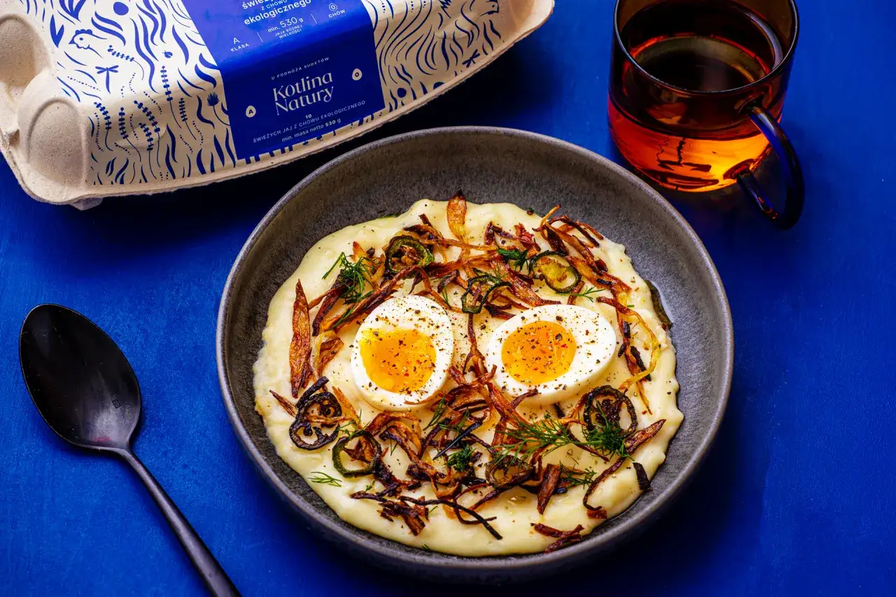 Masz ugotowaną kaszę mannę? Odkryj jej potencjał na słodko i słono!