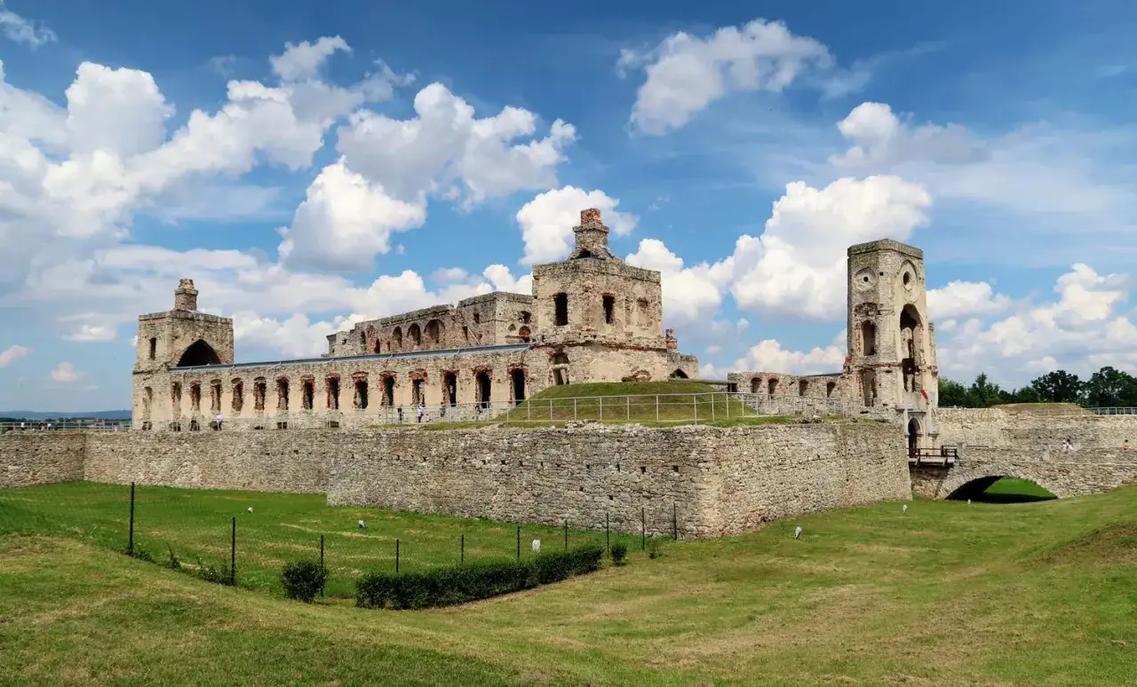 7 zaskakujących tajemnic, które kryje zamek Krzyżtopór! Ciekawostki