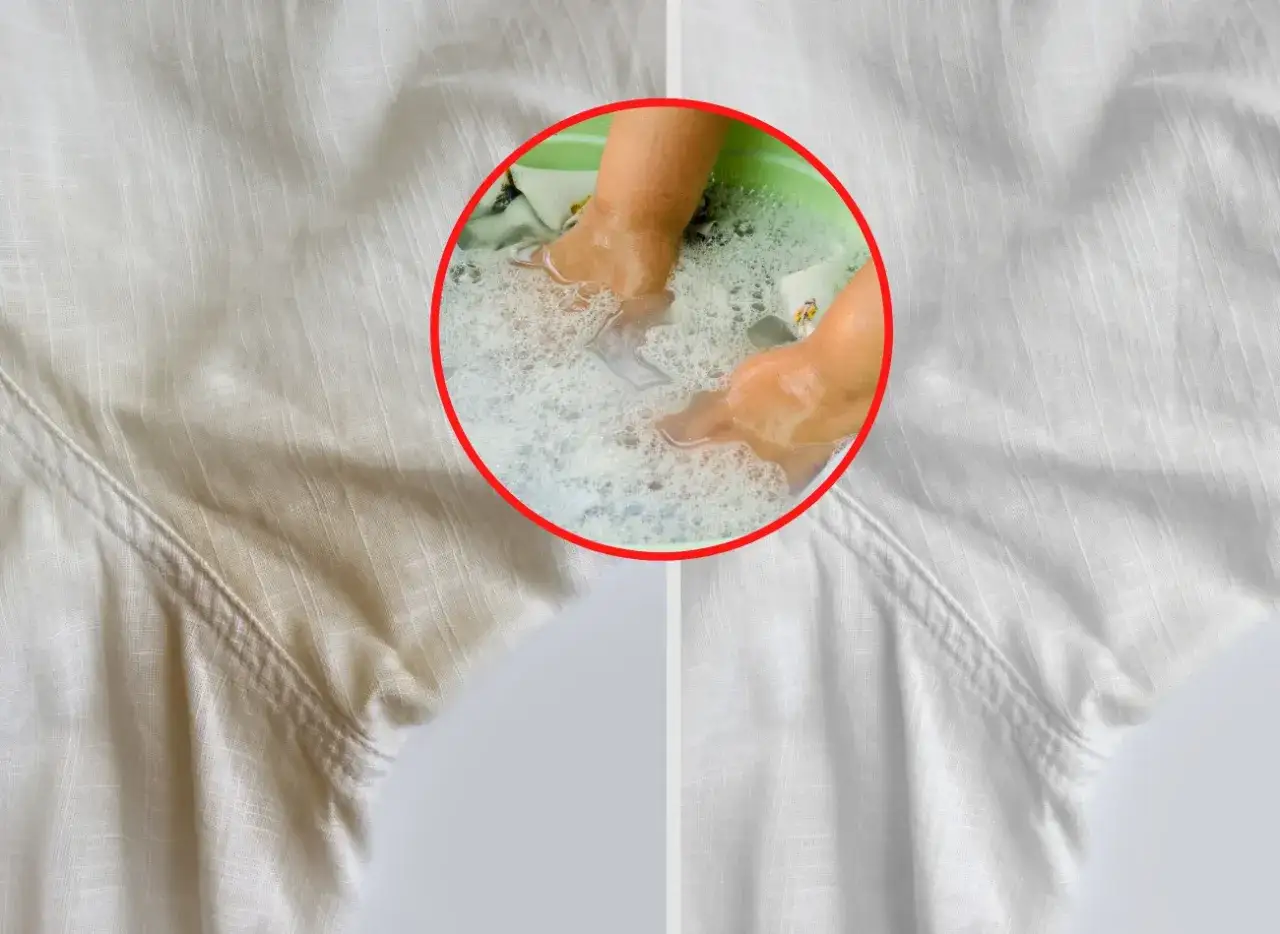 Dłonie w wodzie z pianą i wybielaczem, obok czystej białej koszulki.