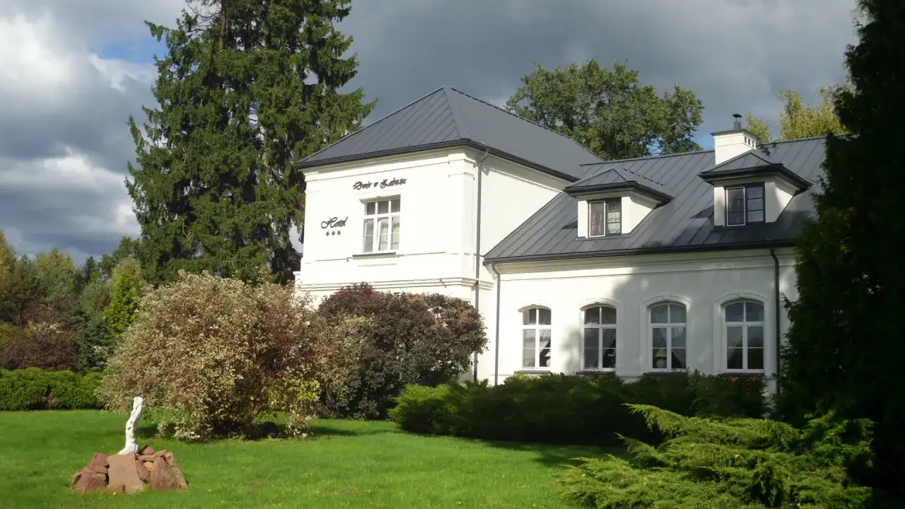 Dworek w Zabużu: Luksusowe SPA nad Bugiem? Odkryj Podlasie!