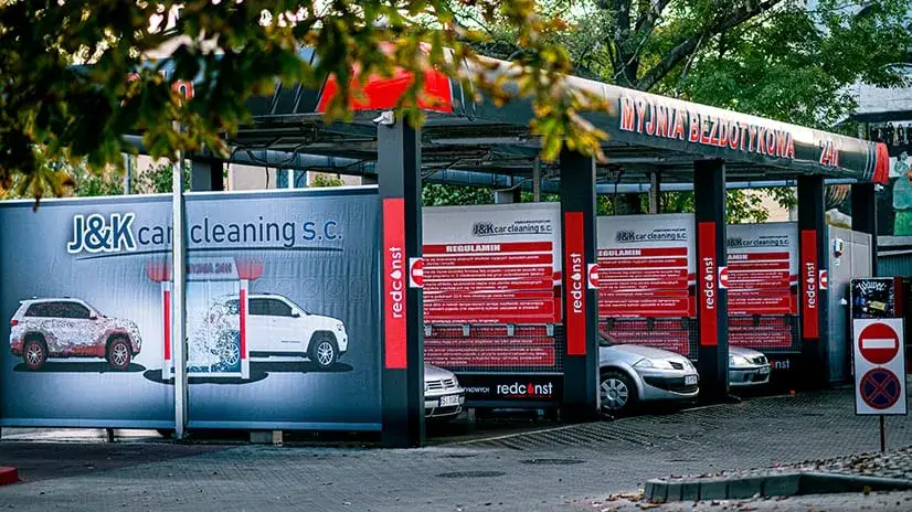 Własna myjnia samochodowa: Zyski, koszty, formalności. Czy to dla Ciebie?