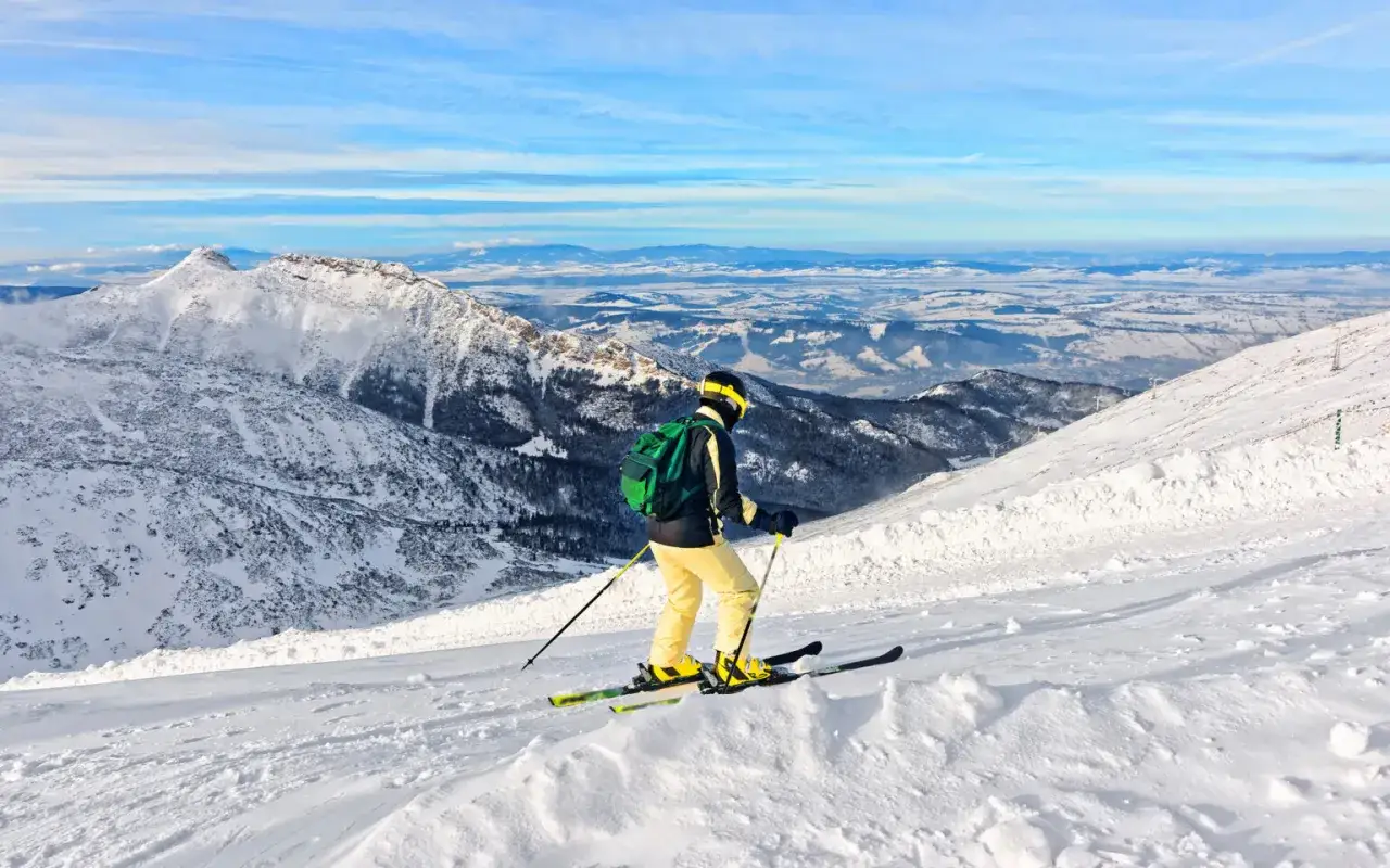 Zakopane: Gdzie na narty? Stoki dla rodzin, ekspertów i początkujących.