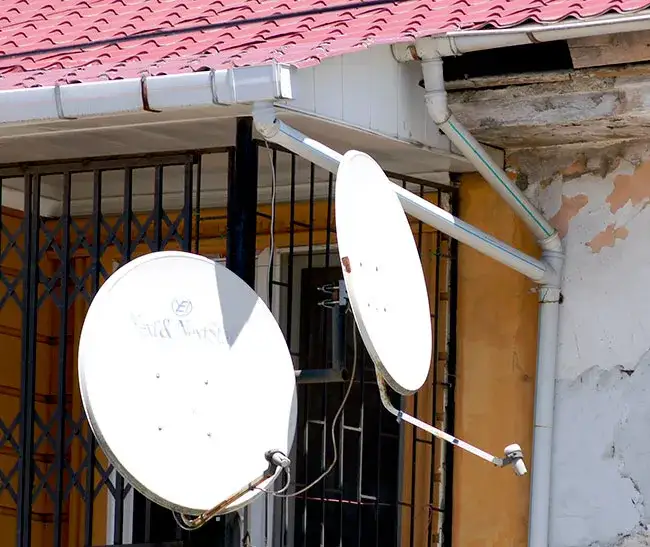 Jak podłączyć antenę satelitarną - uniknij najczęstszych błędów