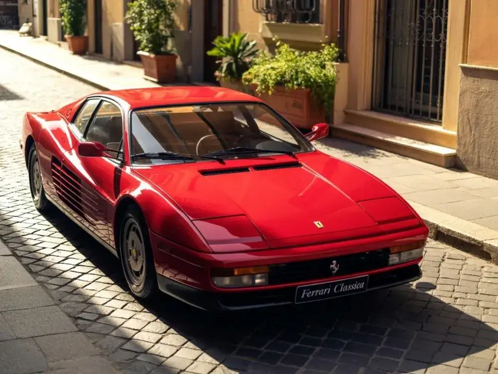 Ferrari: Jak rozpoznać ikonę? Odkryj kluczowe cechy designu.