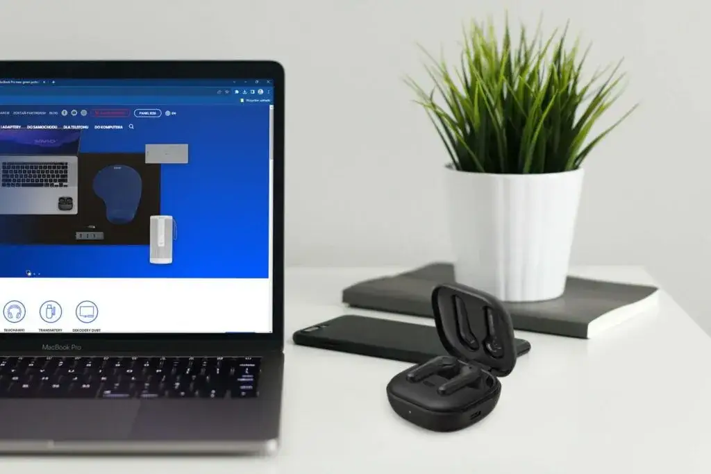 Jak sparować słuchawki Bluetooth z telefonem - uniknij problemów z połączeniem