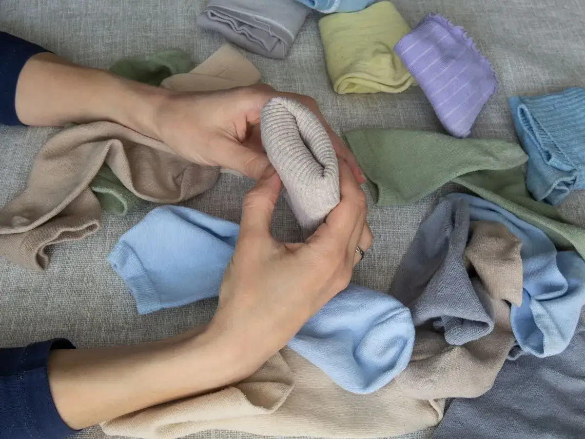 Co zrobić ze starych skarpetek? 10 kreatywnych pomysłów na ich wykorzystanie