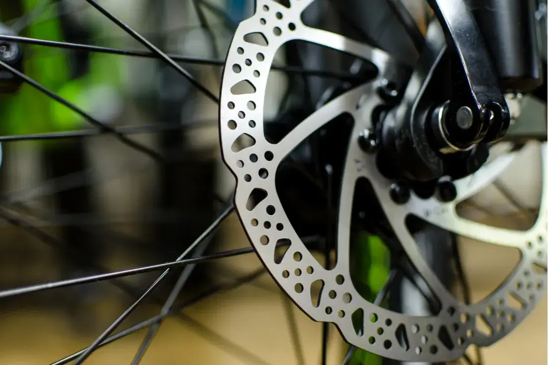 Hamulce rowerowe - Jakie hamulce rowerowe tarczowe są najlepsze i dlaczego?