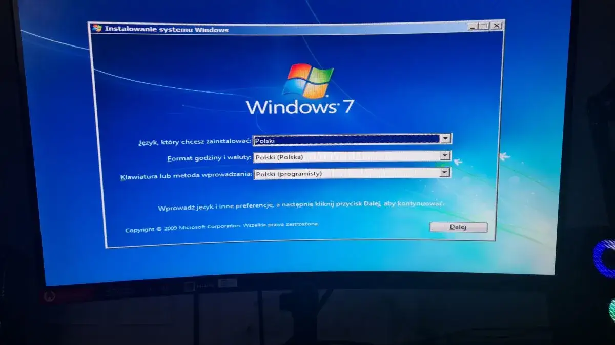 Skąd pobrać Windows 7 na pendrive i uniknąć problemów z instalacją