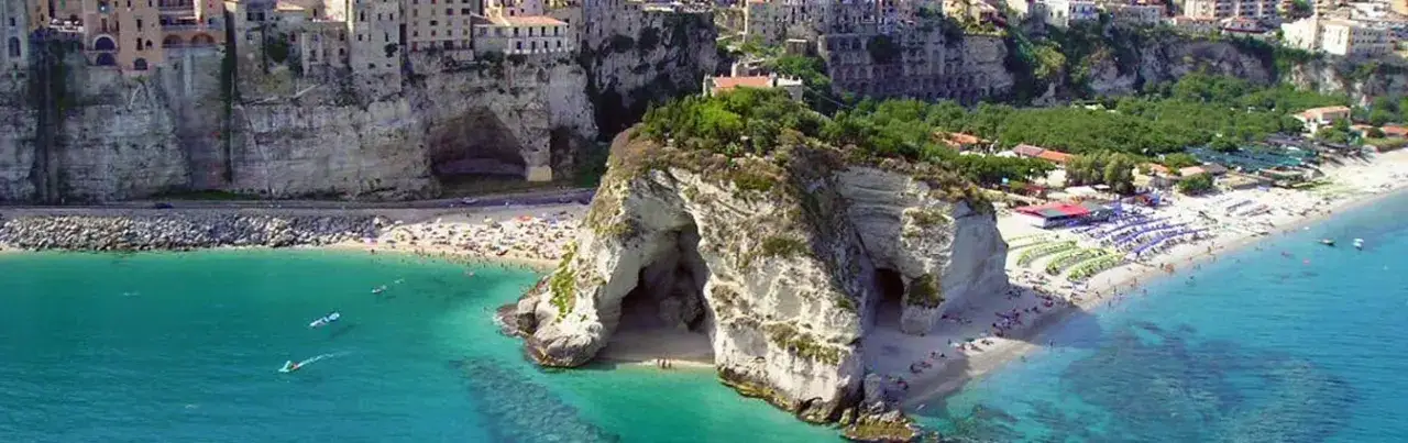 Spiagge Tropea: Guida alle Perle della Costa degli Dei