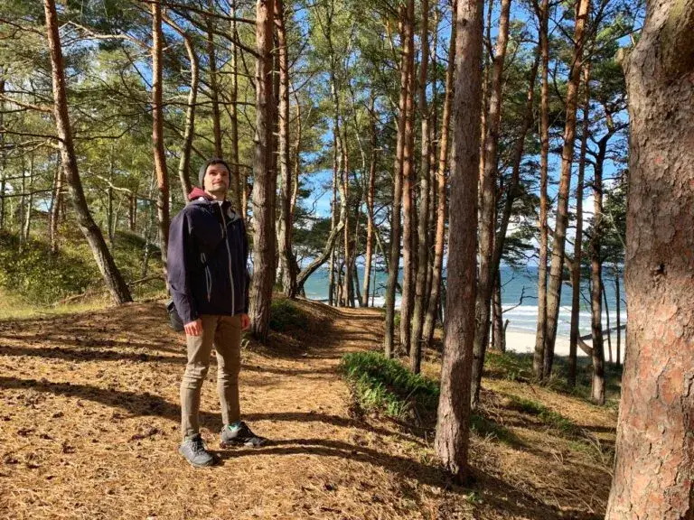 Jak dojechać do Jastrzębiej Góry? Praktyczne wskazówki i trasy