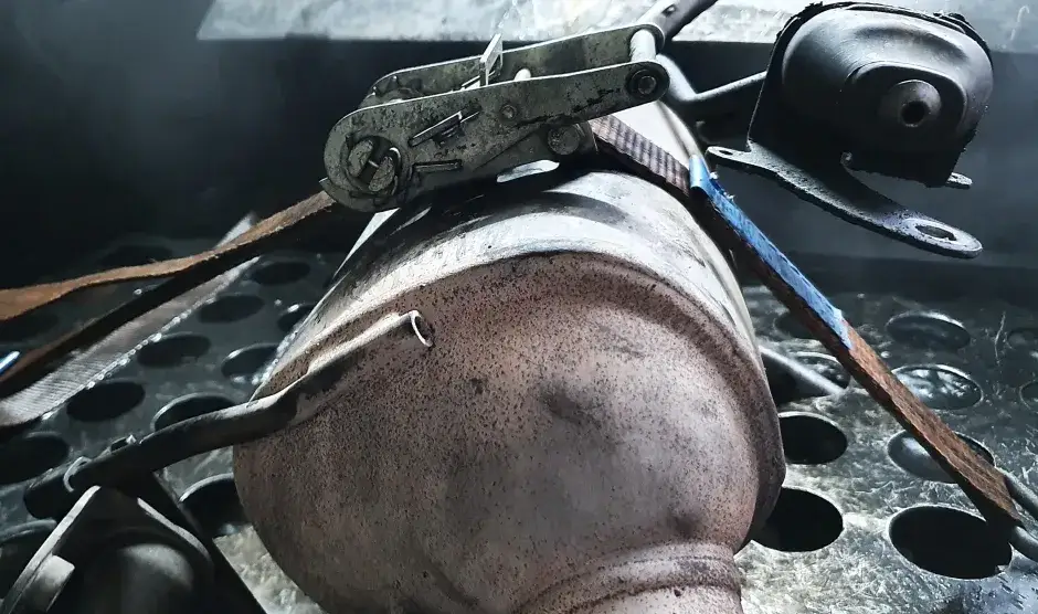 Zapchany DPF: 7 objawów, które uratują Twój silnik diesla