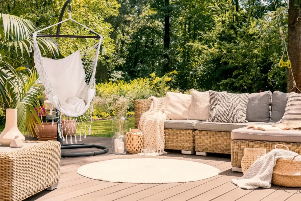 Bezpieczny montaż krzesła brazylijskiego: Uniknij błędów, ciesz się relaksem