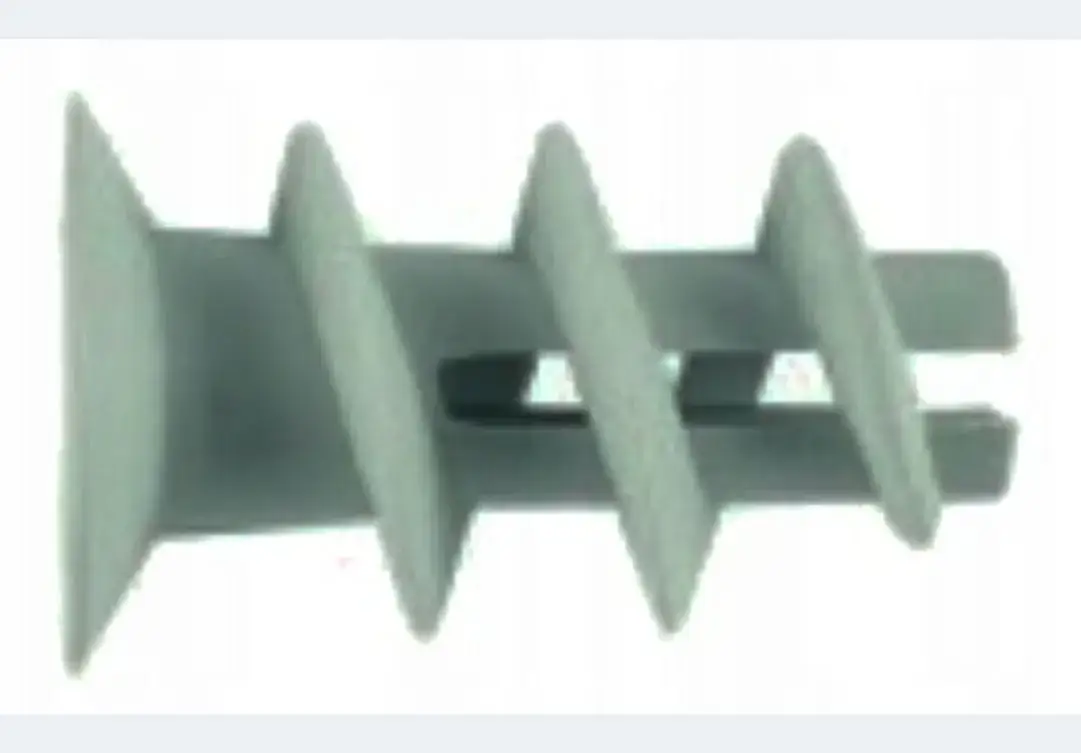 Jakie kołki do lampy sufitowej wybrać, aby uniknąć problemów?