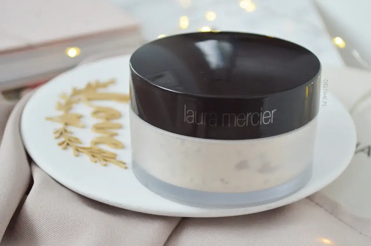 Laura Mercier Glow: Czy ten luksusowy puder jest wart swojej ceny?
