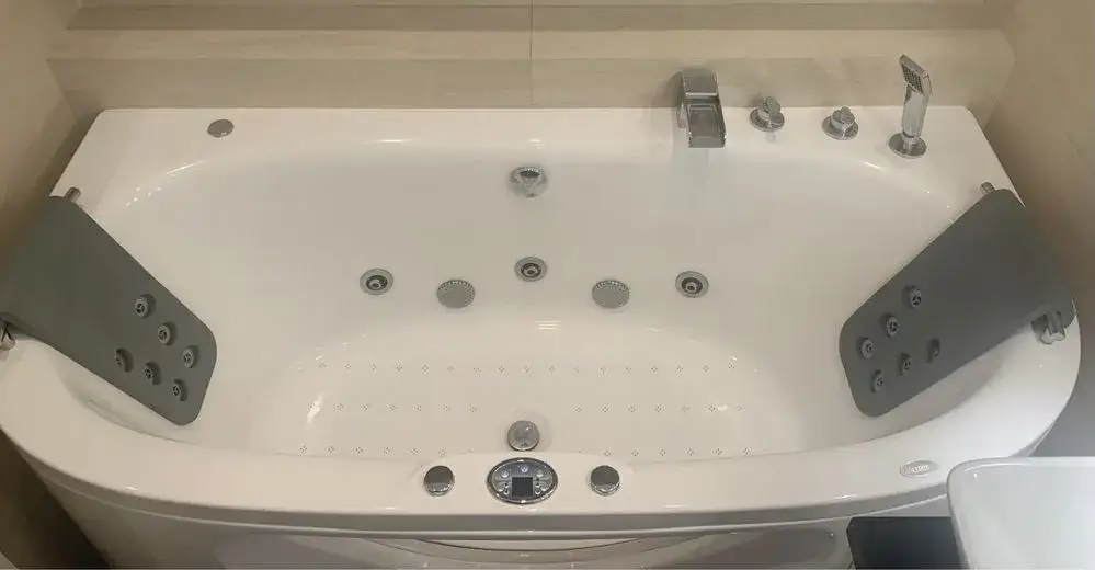 Luksusowe wanny z hydromasażem Victory Spa - poznaj modele i ceny