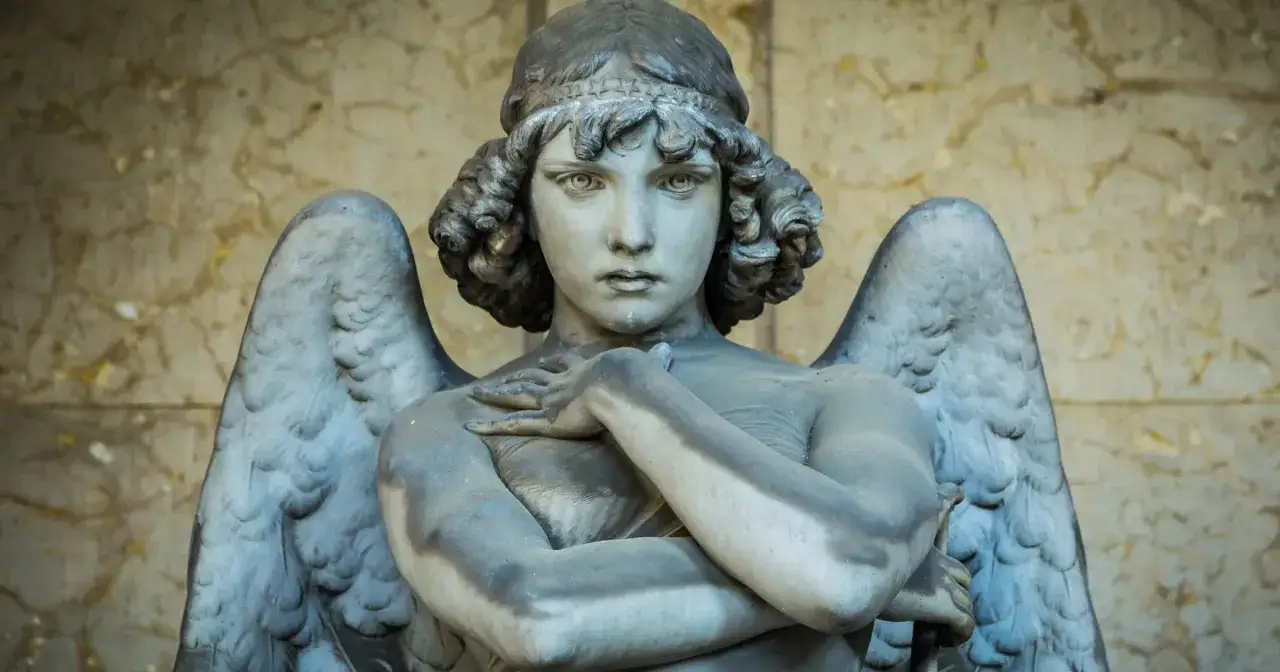 Co z duszą po pogrzebie? Różne wierzenia i emocje związane z utratą