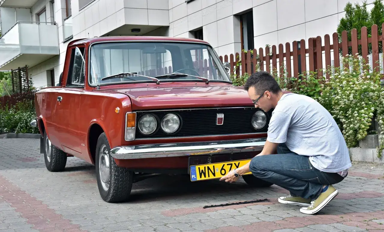 Jak zarejestrować auto na żółte tablice? Kompletny poradnik