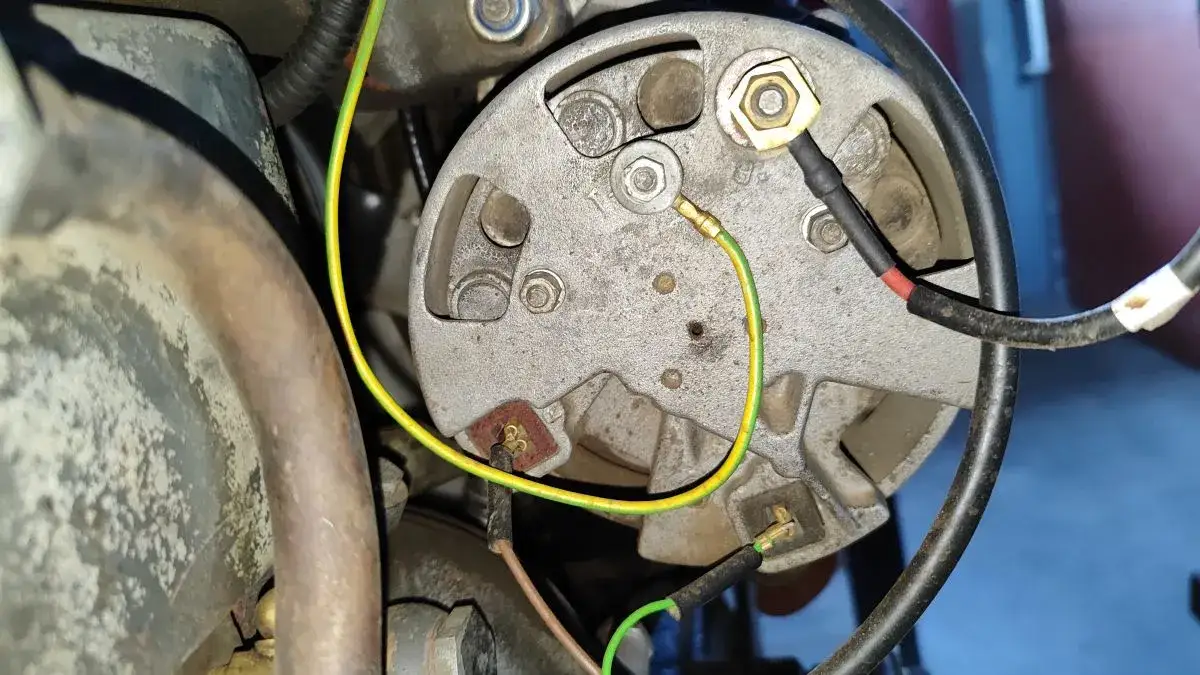 Jak bezpiecznie podłączyć alternator w Zetor 7211 bez kosztownych błędów
