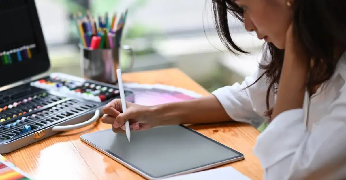 Jak wydać komiks: kluczowe kroki do sukcesu i uniknięcia błędów