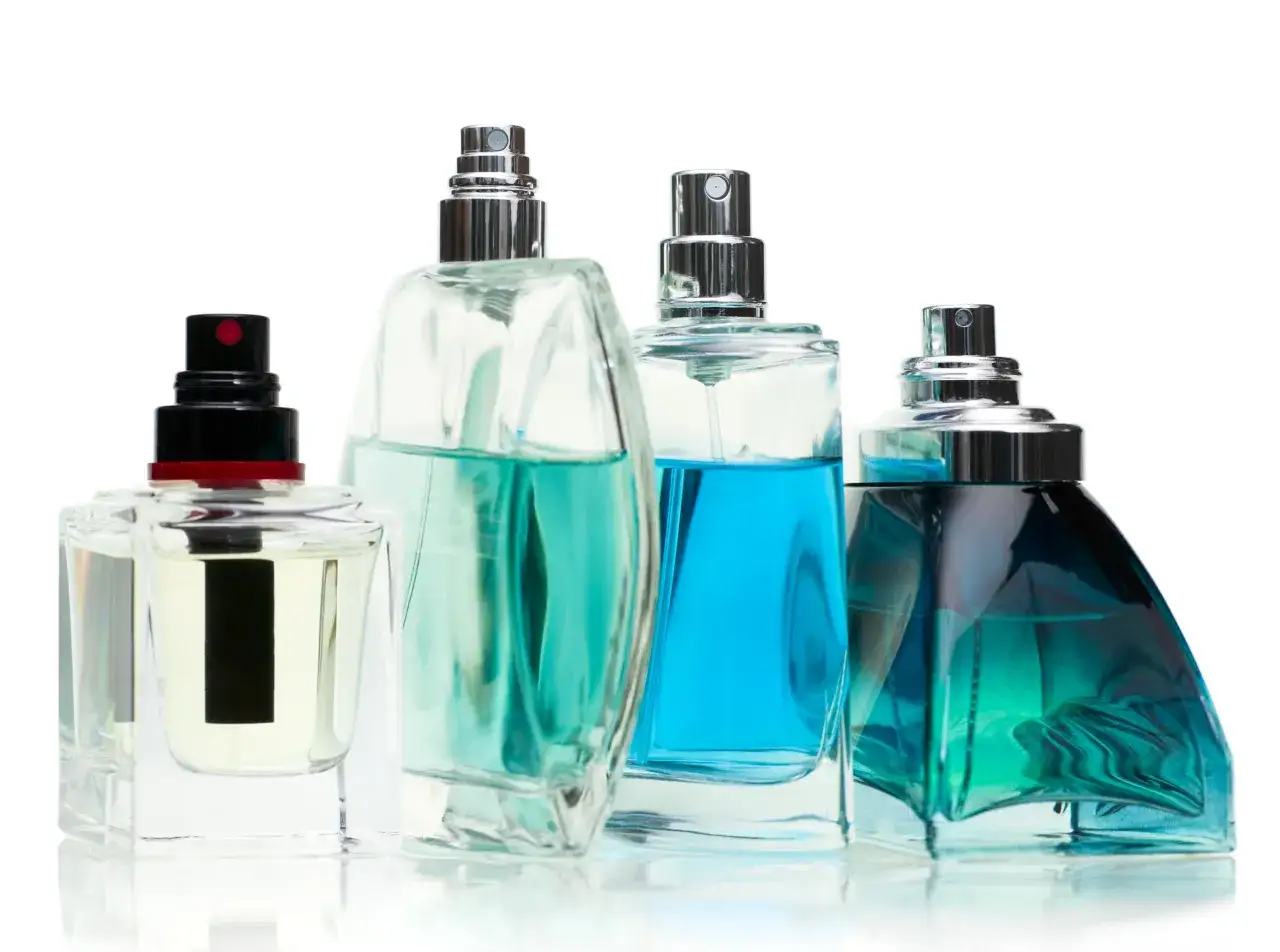 Tester perfum a oryginał: czy warto kupić? Ekspert radzi!