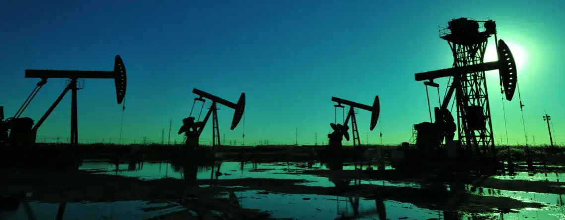 Kto odkrył ropę naftową? Niezwykła historia Edwina Drake'a i jego wpływ na przemysł