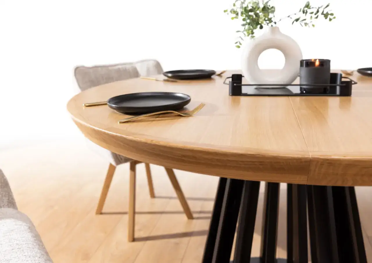 Odnów blat stołu: Poradnik eksperta DIY (drewno, laminat, fornir)