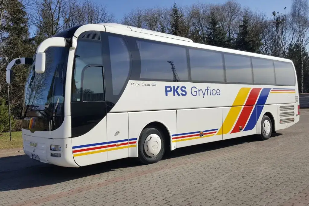 Gryfice: Skąd odjeżdża Twój bus? Sprawdź dworzec i przystanki!