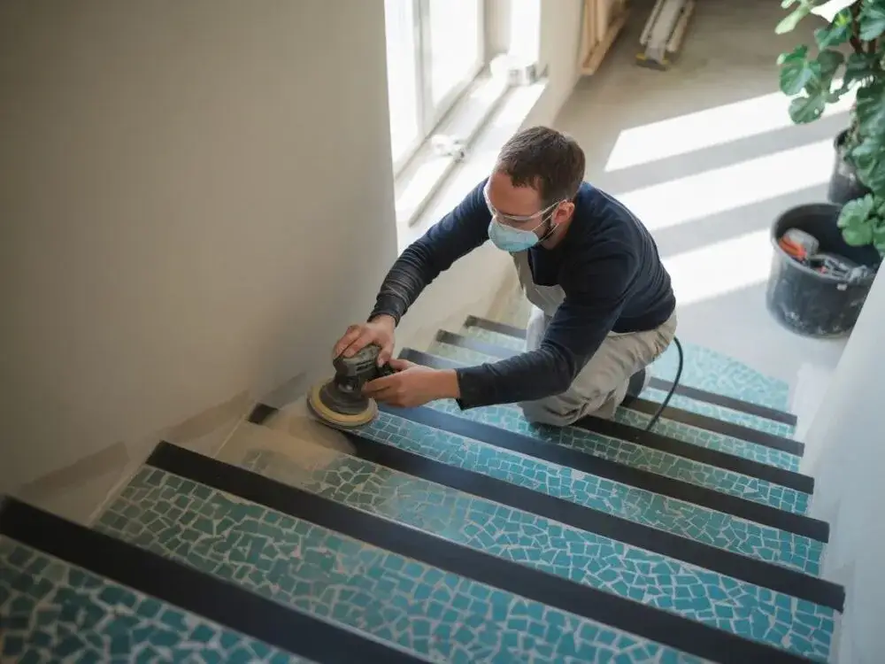 Renowacja schodów z lastryko: Jak przywrócić im blask? Poradnik