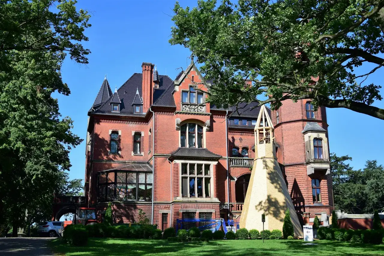 Zamek w Wąsowie: historia, zwiedzanie i praktyczne informacje, które musisz znać