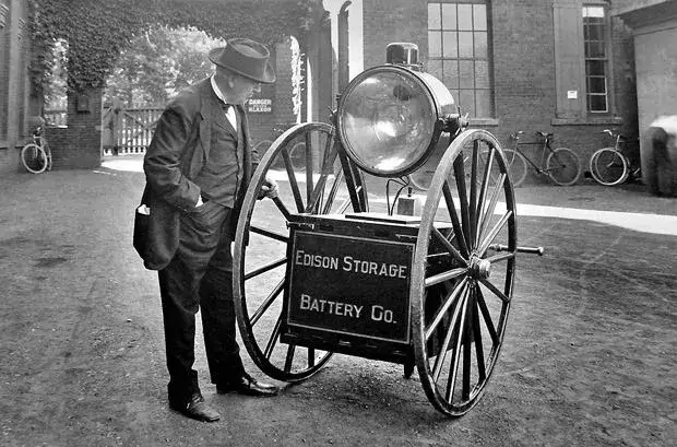 Thomas Alva Edison co wynalazł - kontrowersje i prawda o jego osiągnięciach