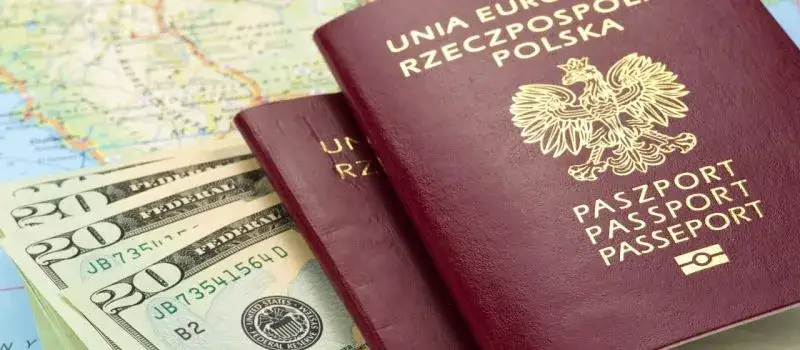 Czy paszport trzeba odebrać osobiście? Wyjątki, które musisz znać