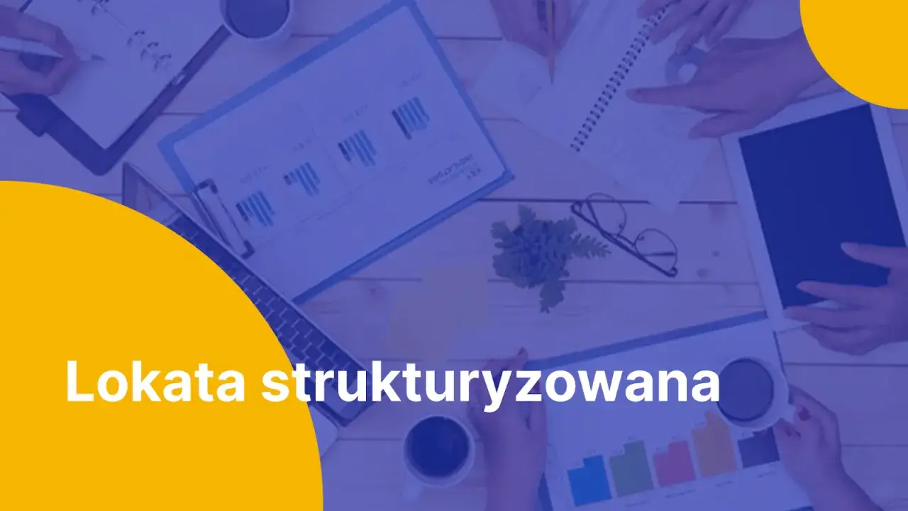 Zespół analizuje dane finansowe, planuje strategię inwestycyjną. Lokata strukturyzowana jako klucz do sukcesu.