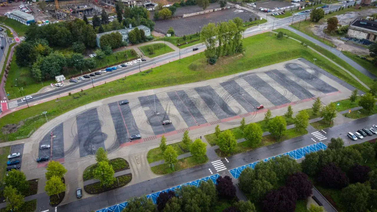 Poradnik parkowania: gdzie zaparkować w Helu przy NCK