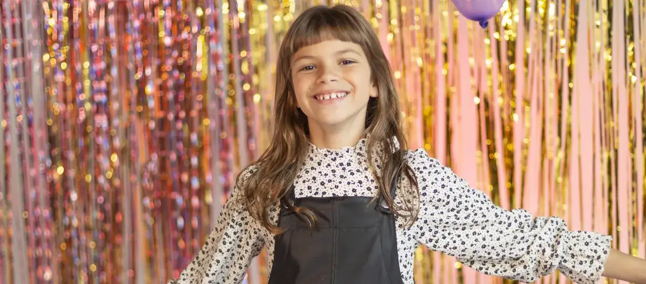 Dyskoteka szkolna: Modny i wygodny strój? Poznaj sprawdzone triki!