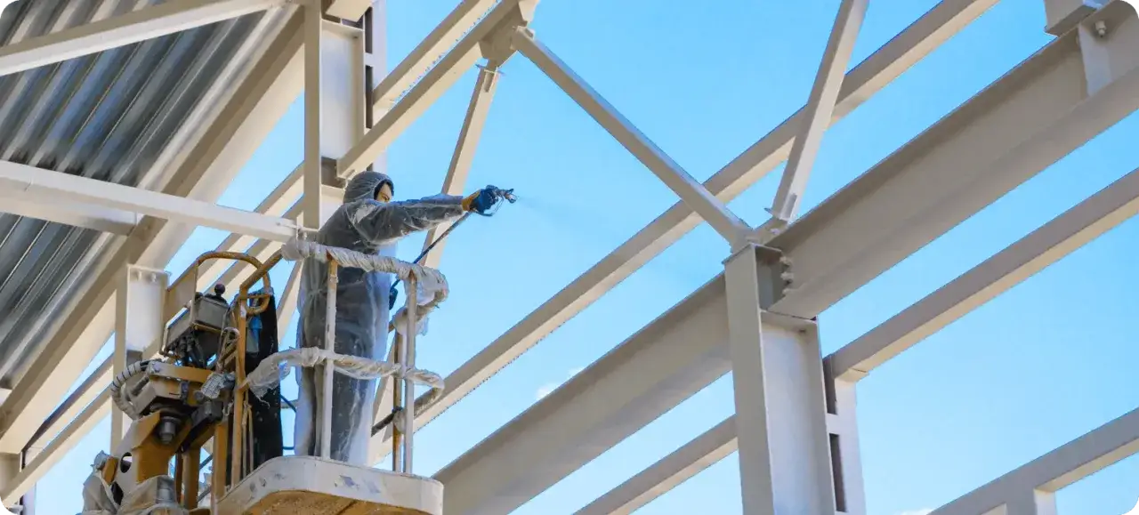 Czym malować konstrukcje stalowe, aby skutecznie uniknąć korozji?