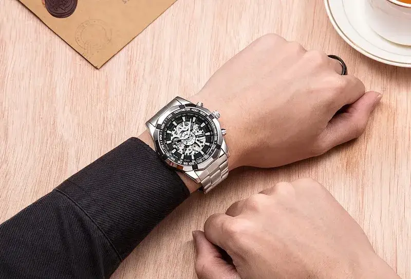 Elegancki męski zegarek Jean Silver Rapid – wyjątkowy styl i funkcjonalność