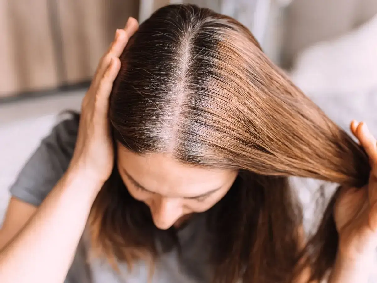 Jaki kolor na siwe odrosty? Skuteczne triki i farby na siwiznę