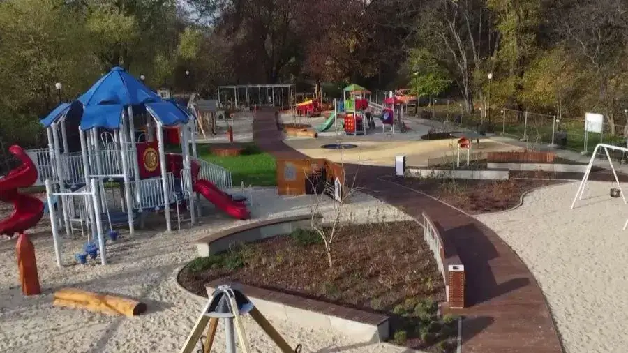 Park Żeromskiego: Kiedy otwarcie placu zabaw? Morska przygoda czeka!