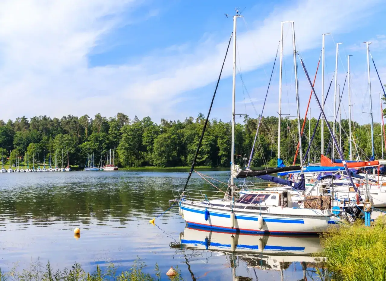 Gdzie na ryby z noclegiem w Polsce? Wybierz swój raj!