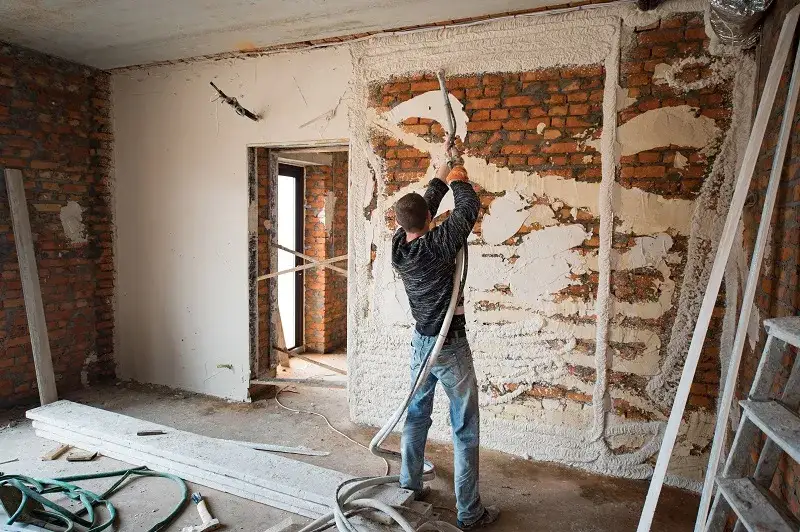 Jaki tynk na silikaty? Odkryj najlepsze rozwiązania dla Twoich ścian