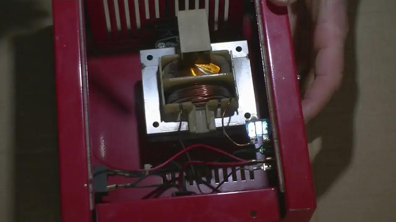 Twój prostownik nie działa? Gdzie naprawić i czy to się opłaca?