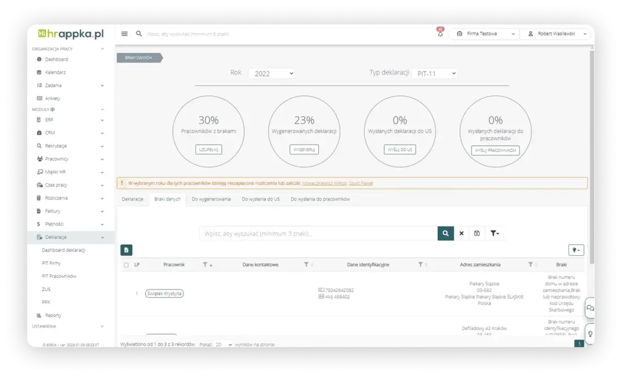 Ekran aplikacji z danymi o pracownikach, deklaracjach PIT i brakach w rozliczeniach.