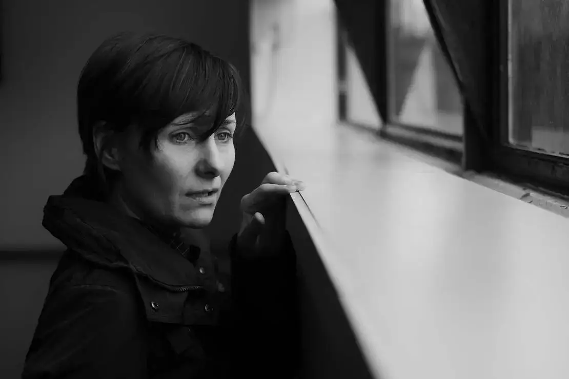 Żałobny strój w Kościele to symbol rozpaczy czy nadziei? Analiza