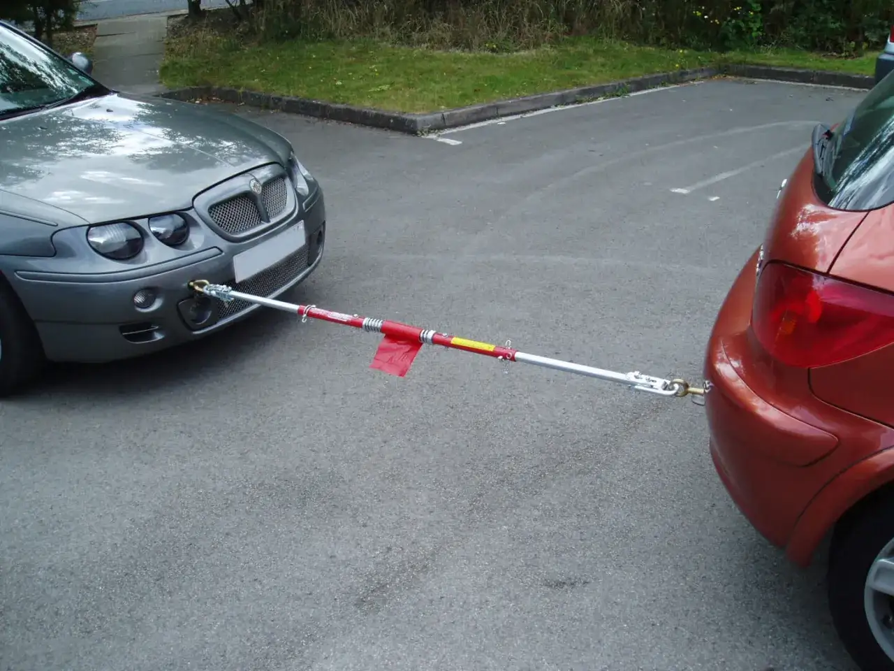 Holowanie na lince: Czy wolno? Przepisy, zasady i zakazy