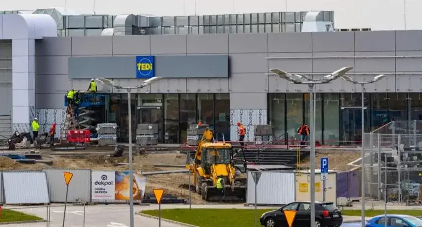 Karuzela Kołobrzeg - kiedy otwarcie i co warto wiedzieć przed wizytą