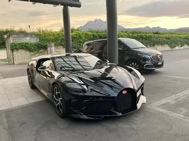 Kto kupił Bugatti La Voiture Noire? Zaskakujące informacje o nabywcy