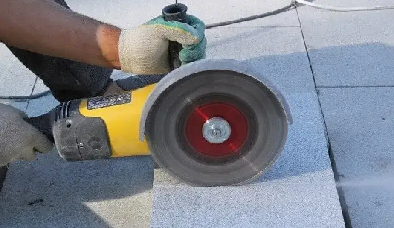 Jak ciąć beton komórkowy? Poradnik: narzędzia, błędy, precyzja